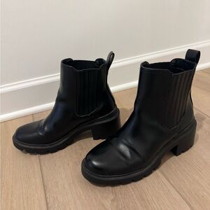 Black Chelsea Lug Sole Ankle Boots - Women
